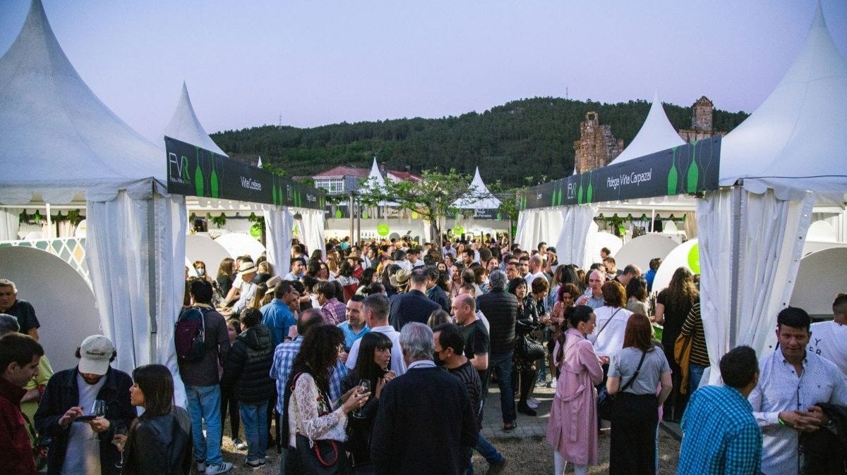 Público asistente a la pasada edición de la Feira do Viño do Ribeiro.