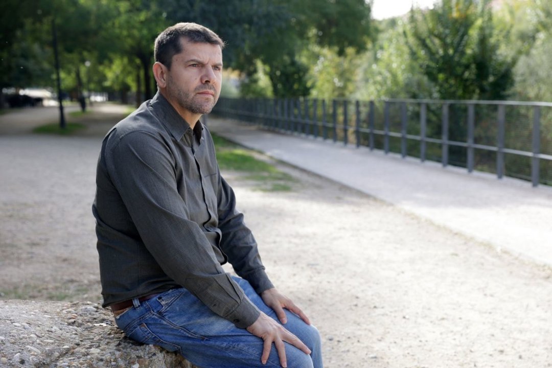 Jesús Domínguez, en Madrid, lleva casi diez años ejerciendo la portavocía de las víctimas.(JOSÉ GONZÁLEZ)