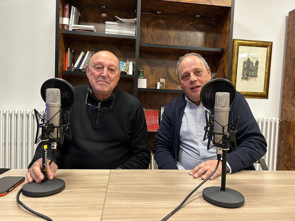 Navarro y Garrote, durante la grabación del podcast.