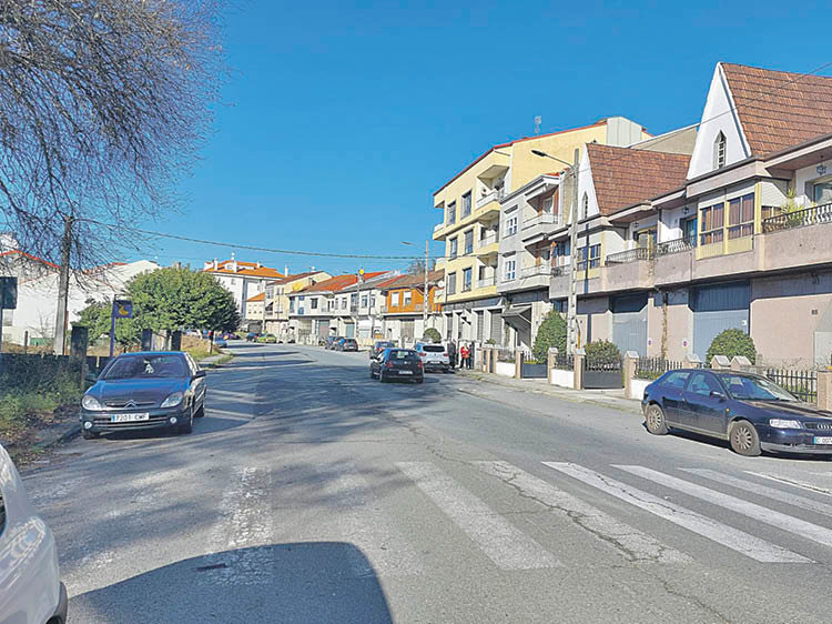 La calle Ourense en la localidad de Carballiño.