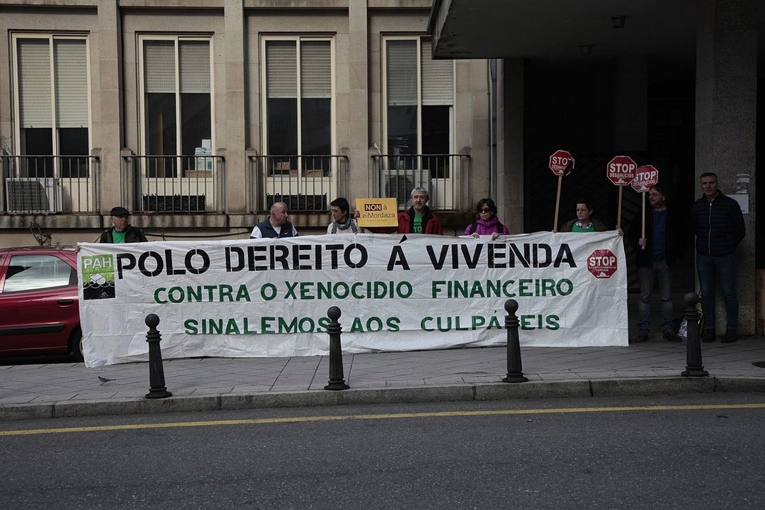 Concentración de Stop Desahucios en Ourense, en 2019.