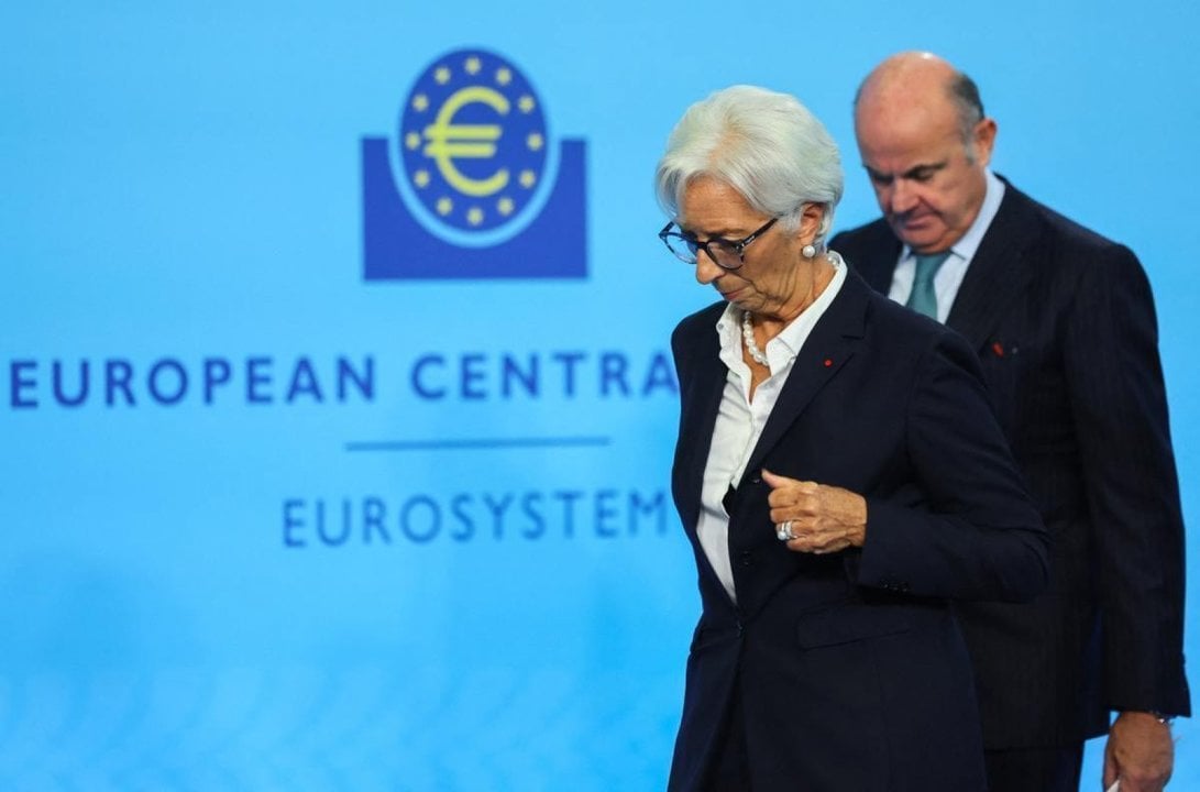 La presidenta del BCE, Christine Lagarde, con el vicepresidente De Guindos.