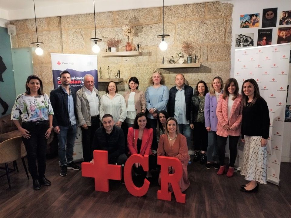 Participantes en la Mesa de Diálogo Empresarial organizada por Cruz Roja.