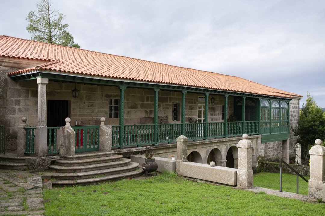 Exterior do Pazo da Fundación Otero Pedrayo.