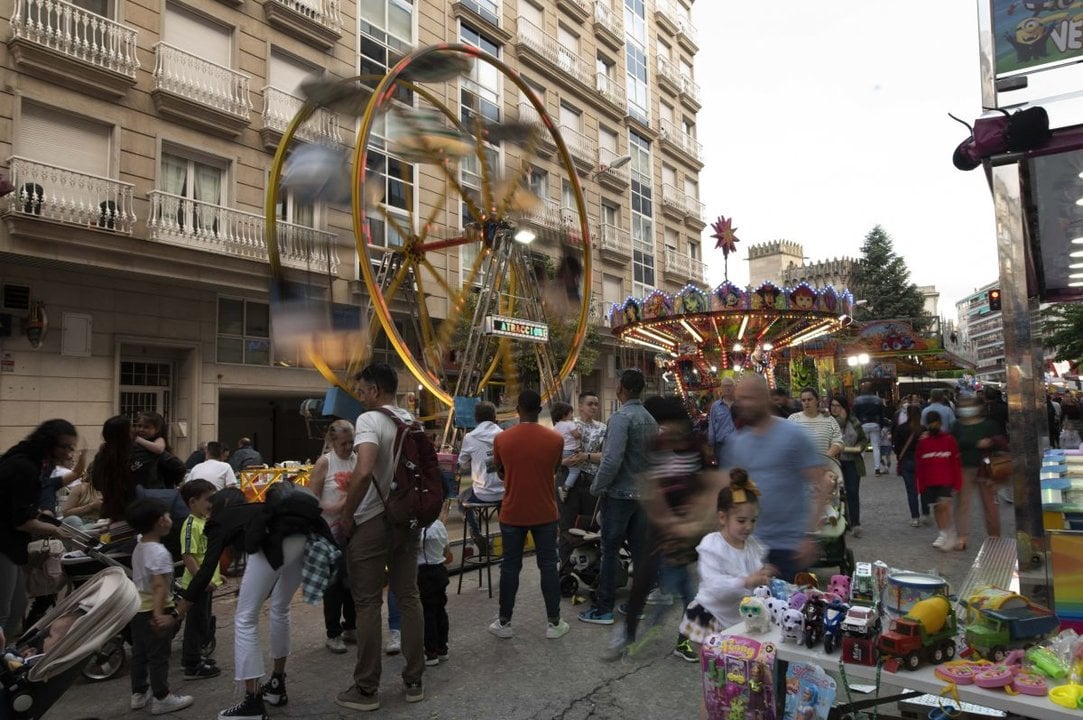 Atracciones en la calle Dalí en O Couto.