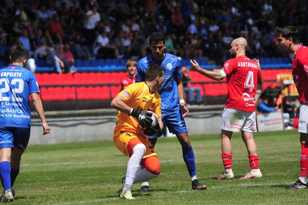OURENSE 14/05/2023.- Ourense CF-Laredo, partido de fútbol. José Paz