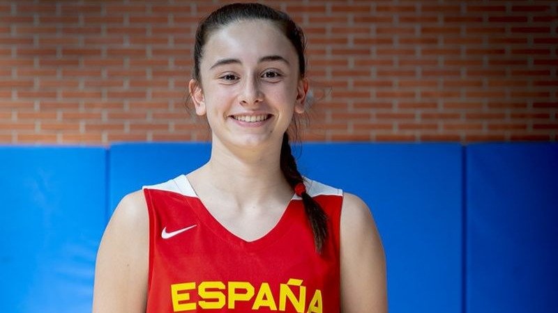 La ourensana Inés Sotelo, en una concentración anterior con la selección española de baloncesto.