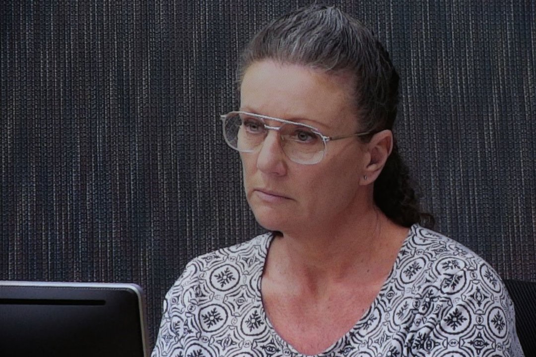 Kathleen Folbigg comparece por videoconferencia durante una vista en un tribunal de Sídney (EFE).