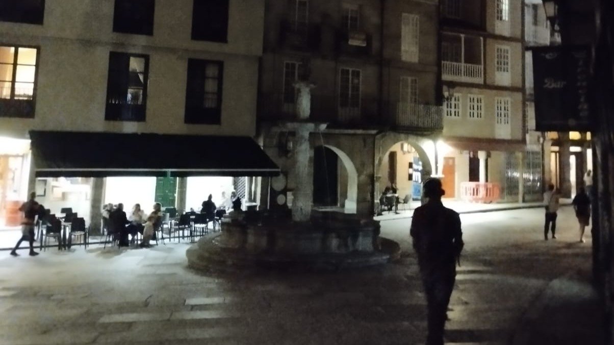 Plaza do Ferro de Ourense, sin luz