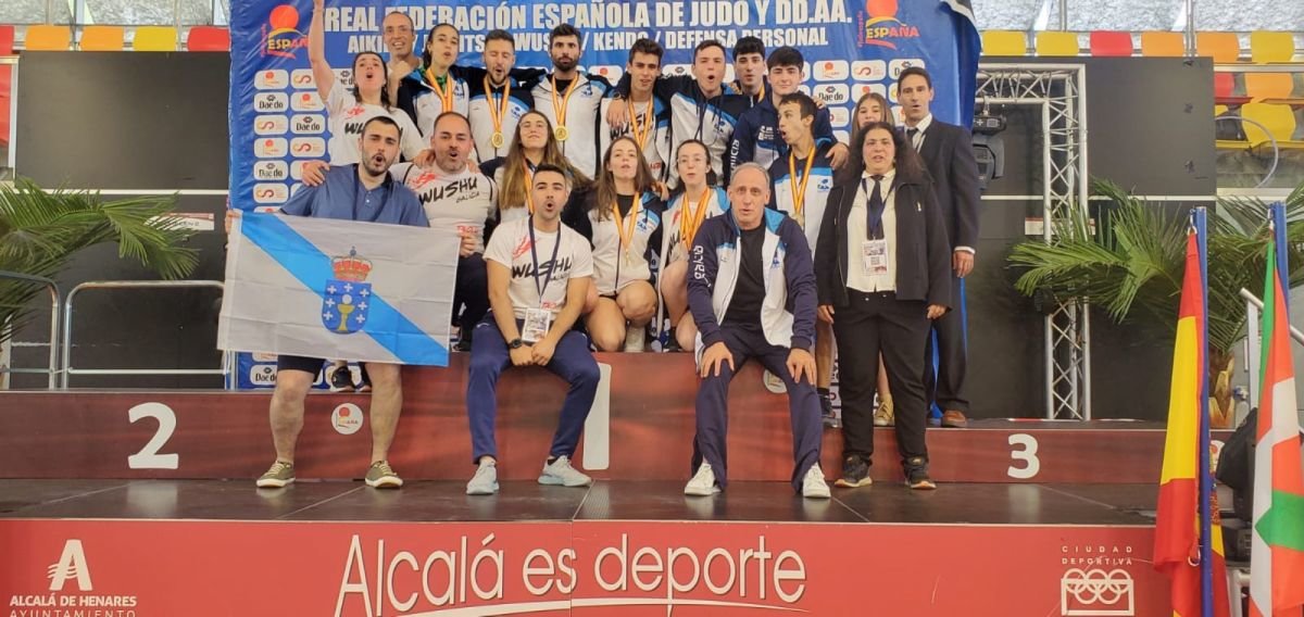 La selección gallega de wushu conquistó 21 medallas en el Campeonato de España.