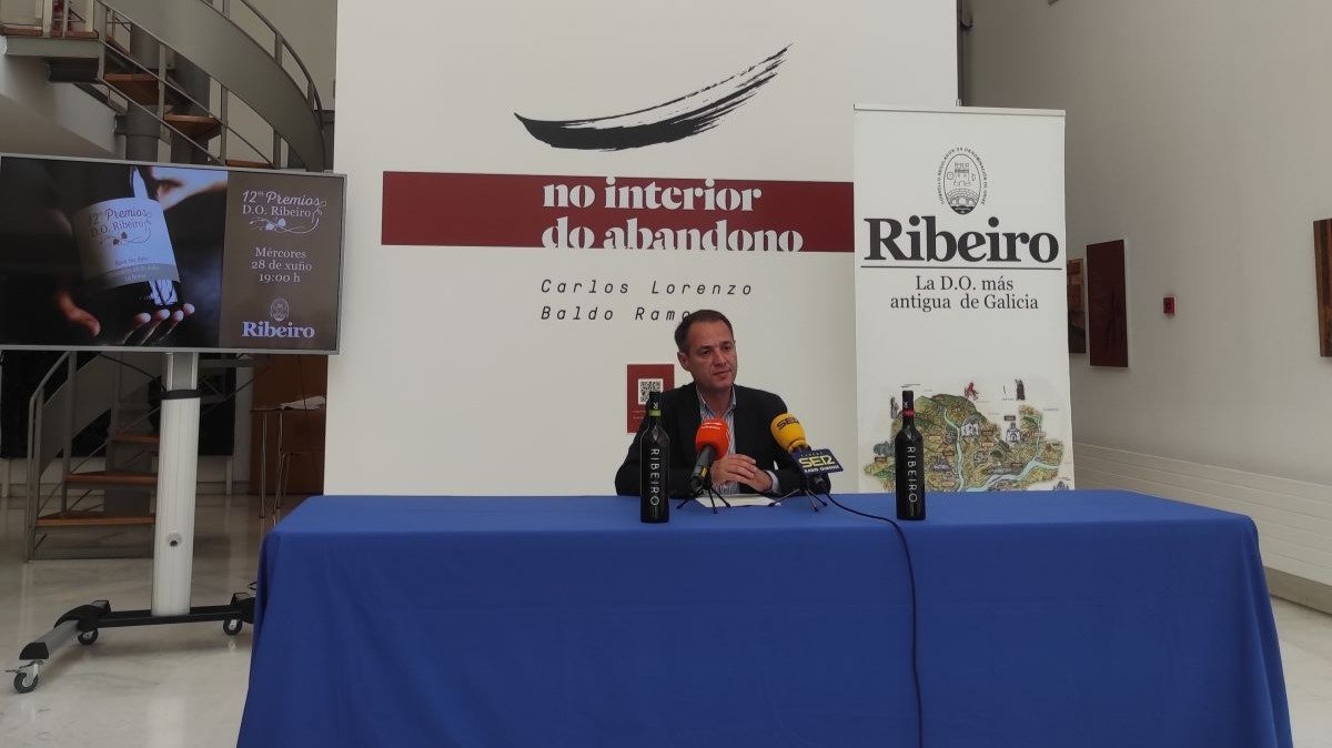 Juan Casares, presidente del Consello Regulador de la D.O. Ribeiro, durante la presentación de la gala de sus premios.