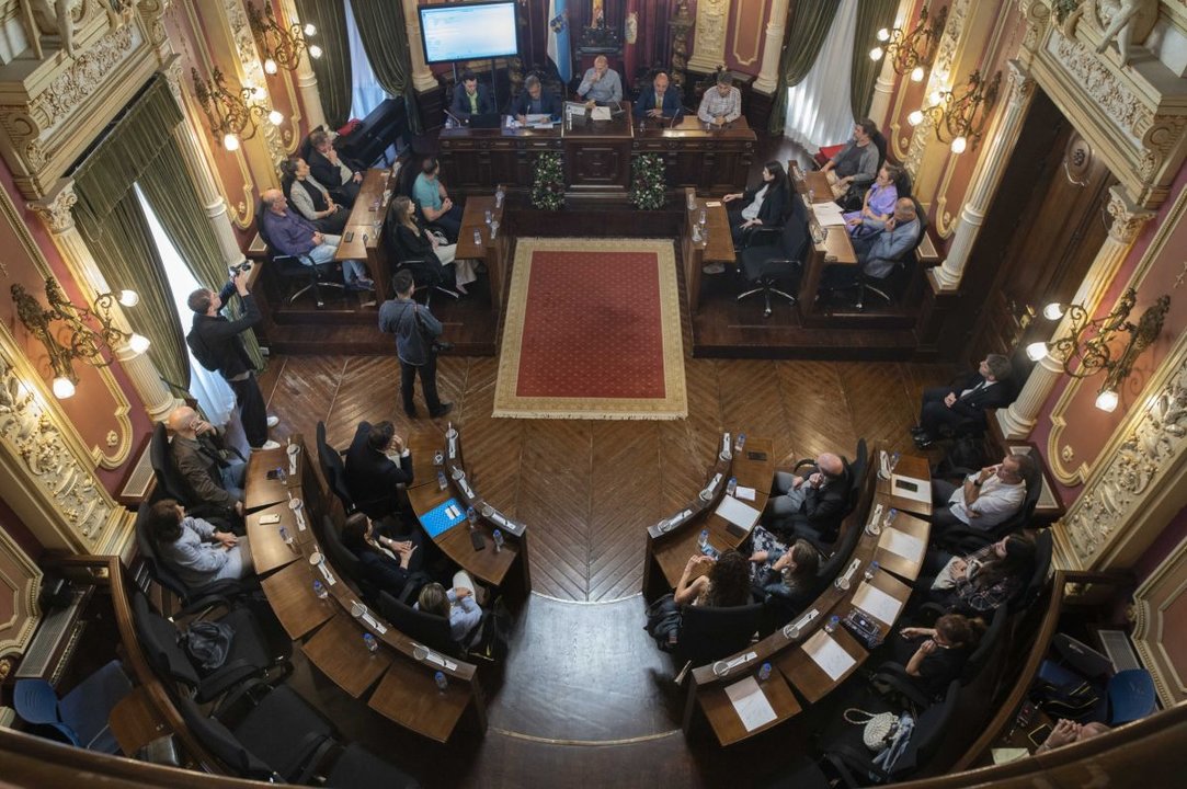 Imagen del primer pleno del mandato en el Concello de Ourense