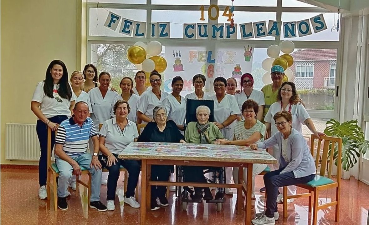 Genoveva, de la residencia de Cartelle (Fundación San Rosendo), cumplió 104 años hace unos días.