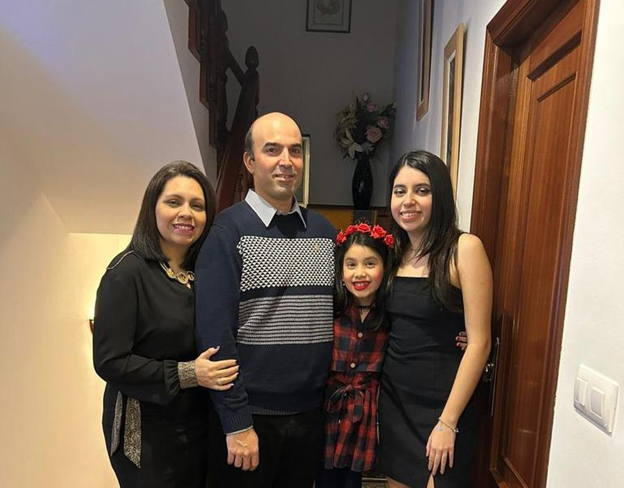 La familia Quinteiro Herrera: Vanessa, David, Alejandra y Laura.