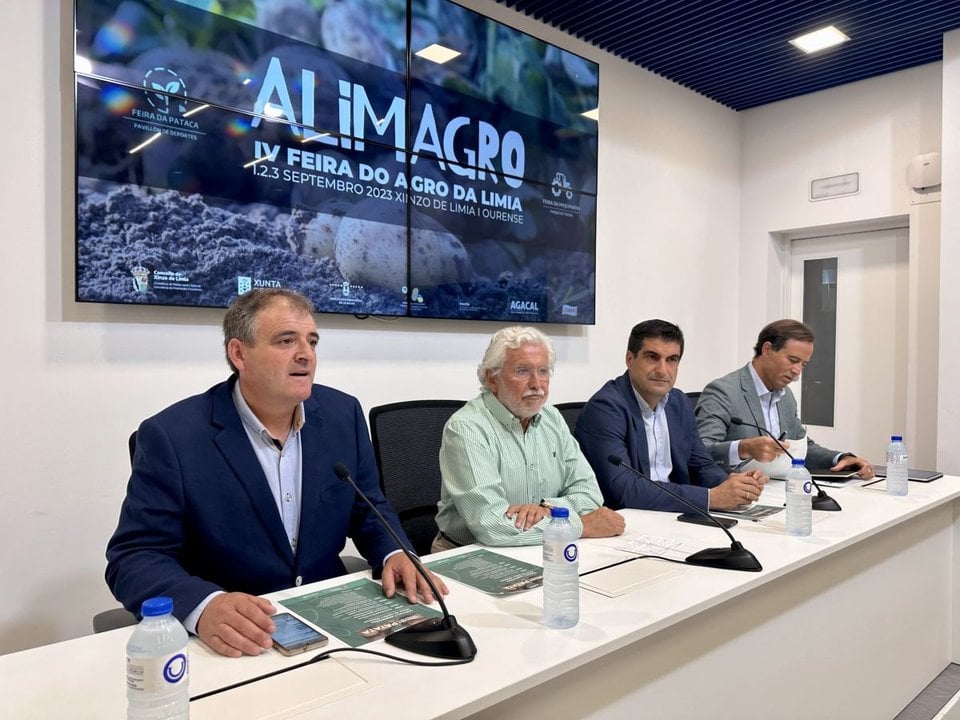 Amador Díaz, Rosendo Fernández, Gabriel Alén y Máximo Gómez en la presentación de Alimagro.