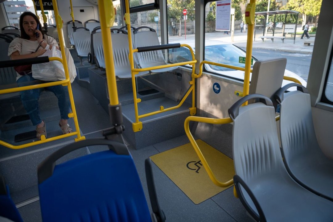 Uno de los nuevos buses urbanos en la ciudad.