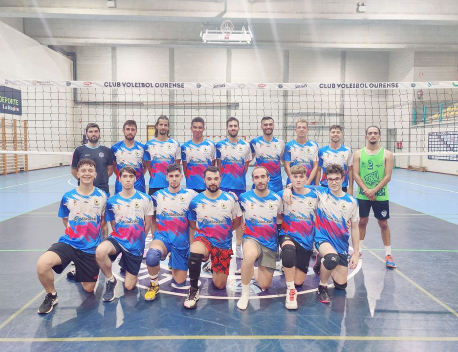 Los integrantes del Vila Castro de Primera Nacional de voleibol.
