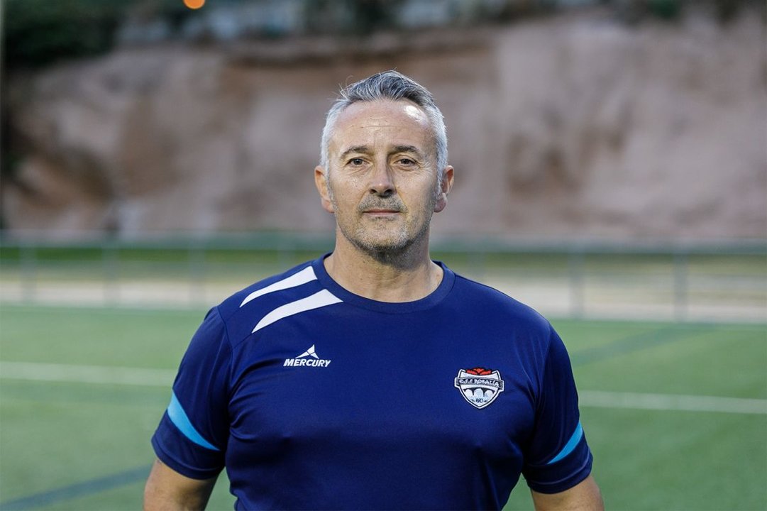 Alberto Tamayo, entrenador del EFF ROsalía sénior.