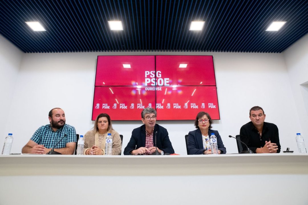Diego Fernández, Susana Rodríguez, Álvaro Vila, Elvira Lama  e Ignacio Gómez, ayer.