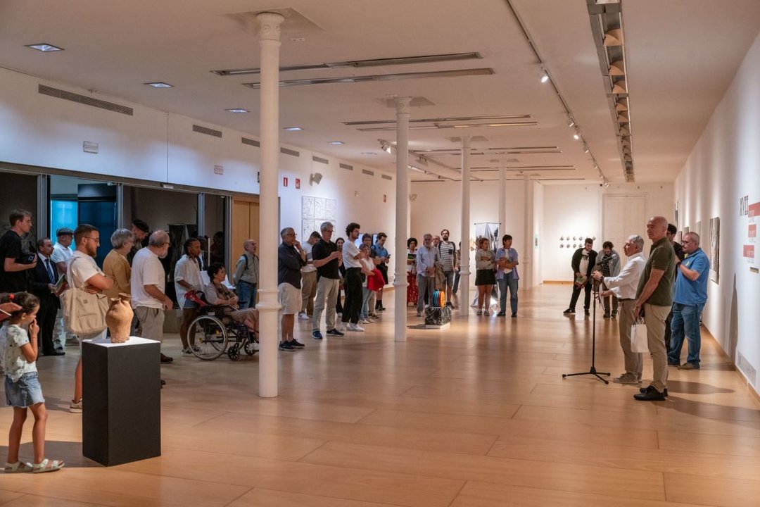 Inauguración de la exposición, ayer en el Valcárcel.