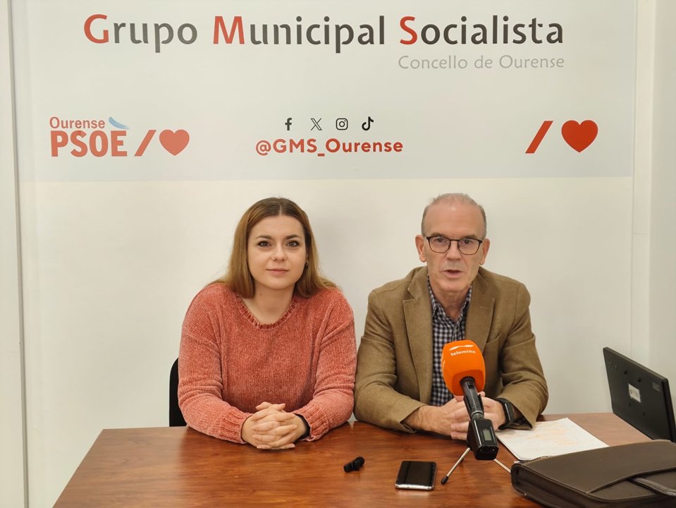 Los concelleiros socialistas Barquero y Alba