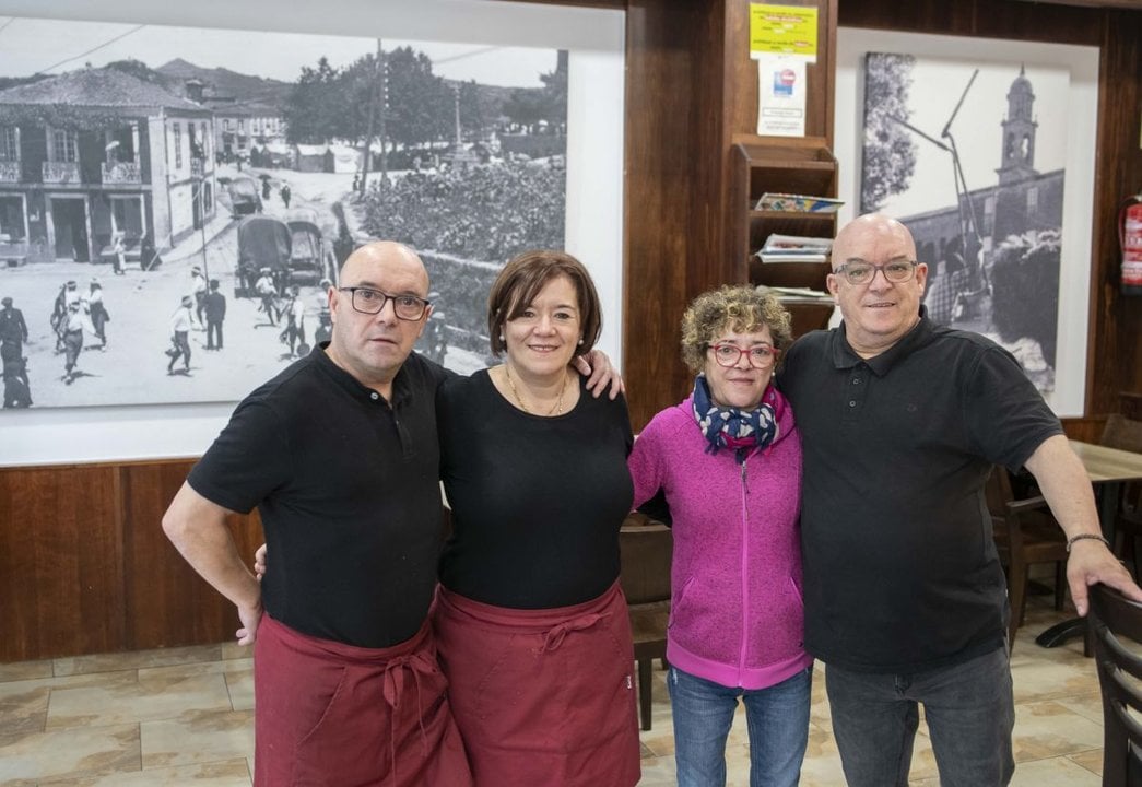 Bruno, Marian, Bego y José Ignacio Bermúdez, hermanos encargados del funcionamiento del Hostal Restaurante Alarico.