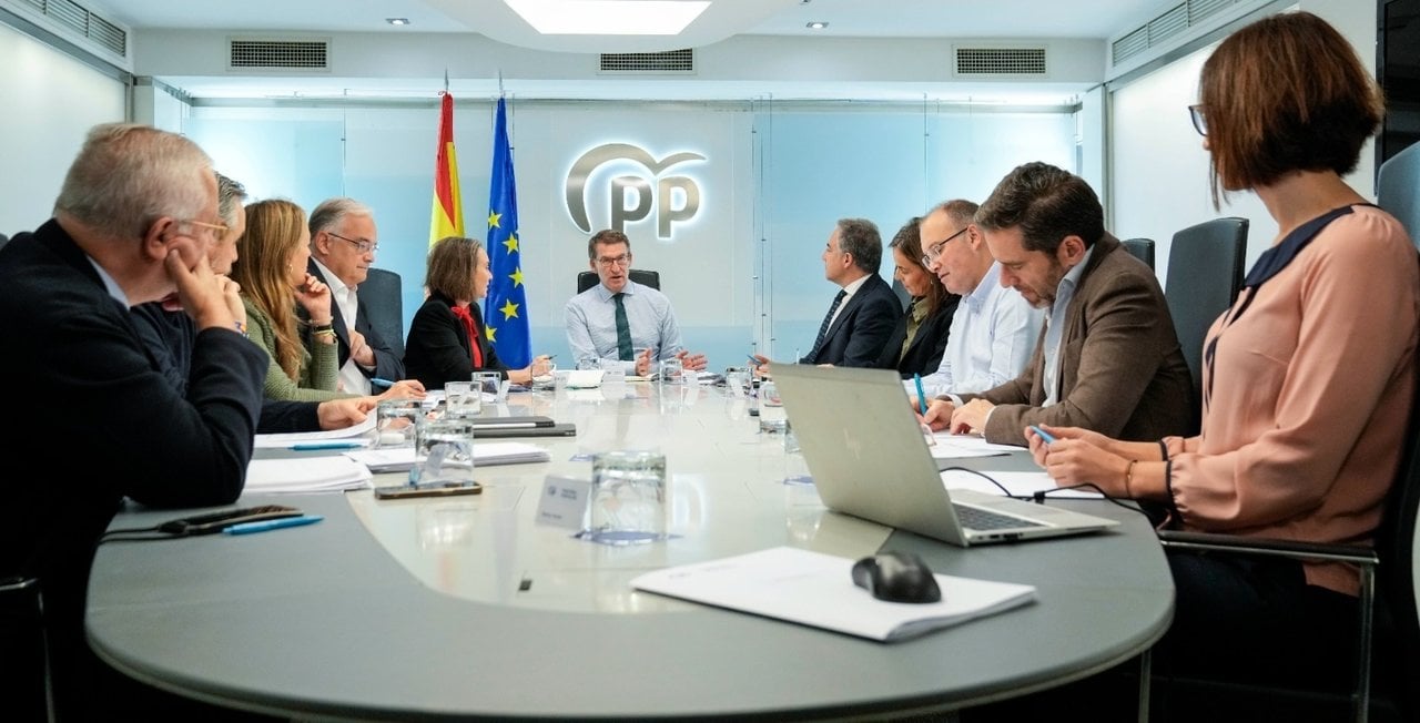 Feijóo en la reunión del comité de dirección del PP este lunes (EP).