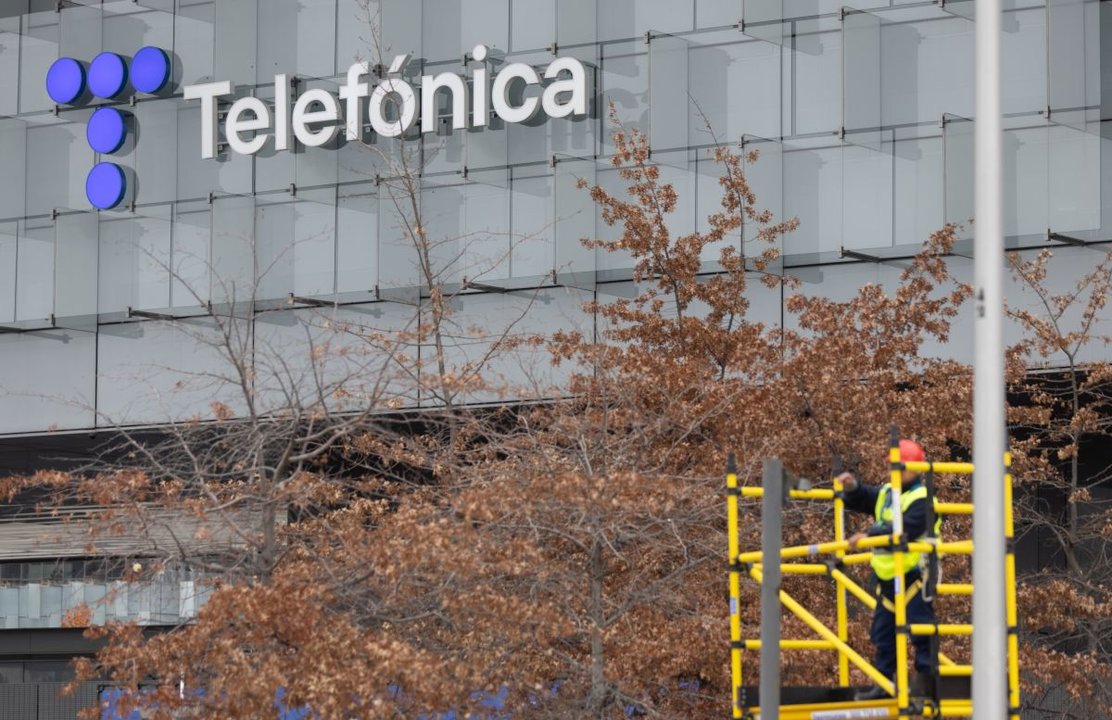 Exterior de la sede central de Telefónica en Madrid. Foto: Eduardo Parra
