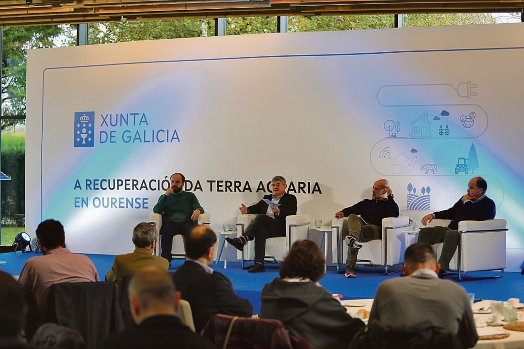Daniel Rodríguez, José Luis Chan, Javier García y Calixto Escariz, en la mesa redonda sobre la recuperación de soutos