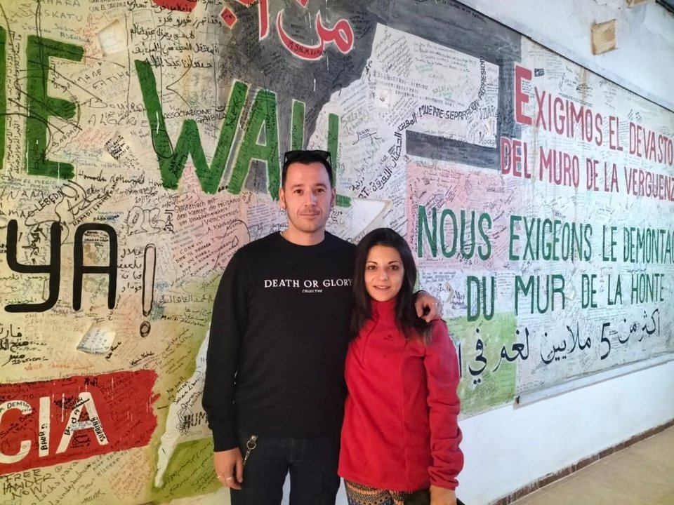 Iago Santás e Tania Álvarez no Sáhara.