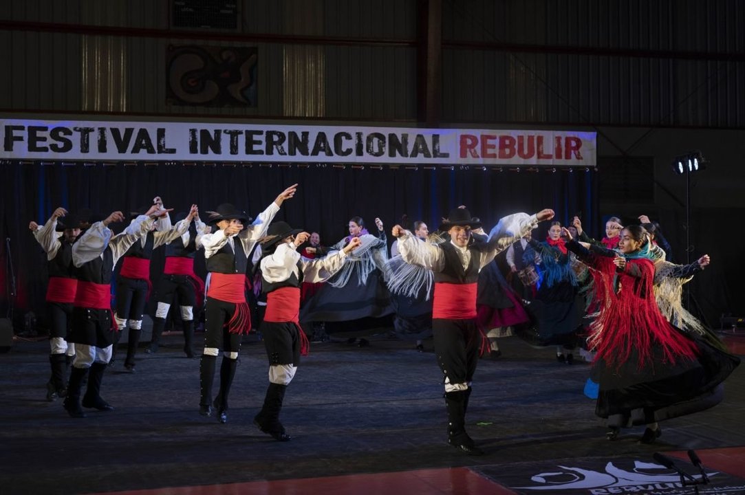 A gala do Festival Rebulir 2023 celebrouse no Polideportivo do Picouto de Ramirás. Foto: Martiño Pinal