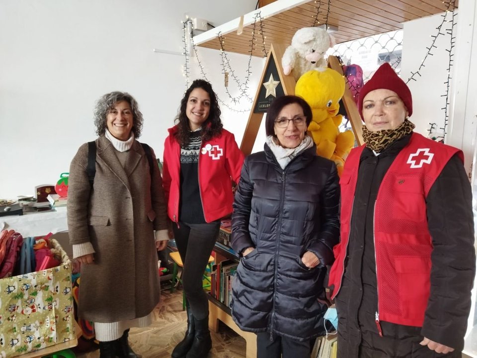 Teresa Barge, Tania Salgado, Elena Domínguez y Marina López ayer en Celanova.