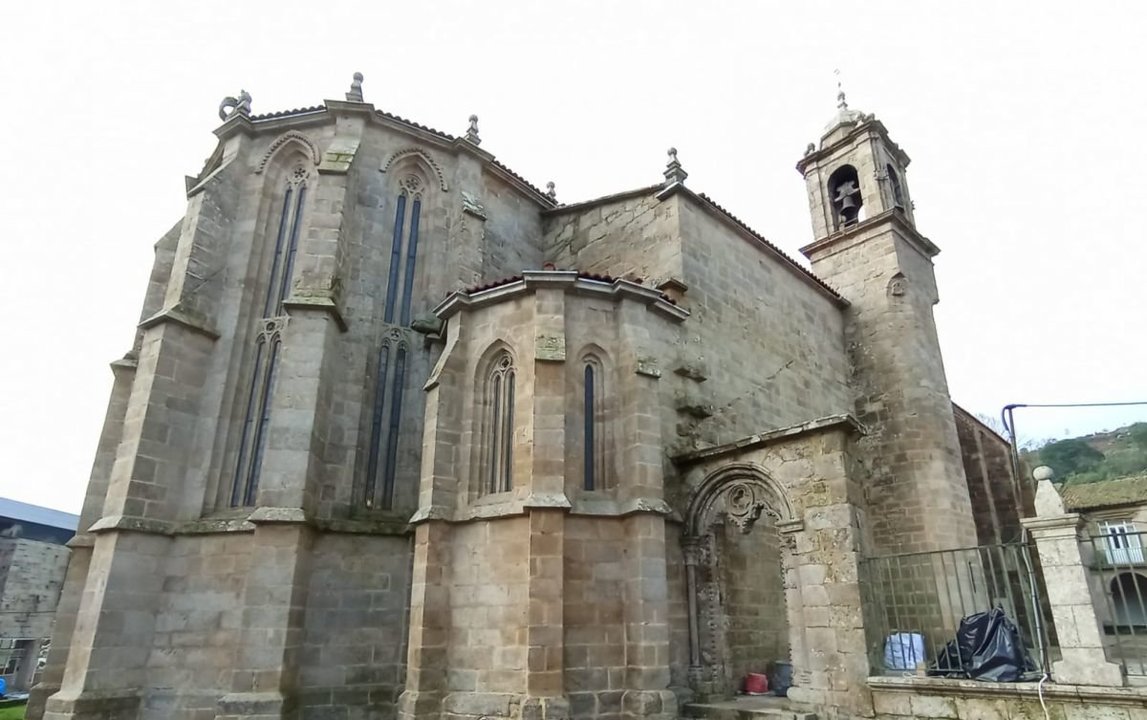 Exterior de la iglesia de Santo Domingo, en Ribadavia.