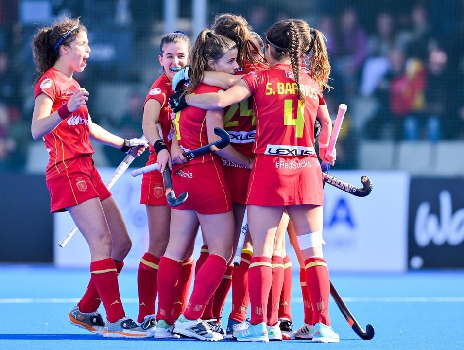 La selección española femenina de hockey hierba durante el Preolímpico. Foto: EP.