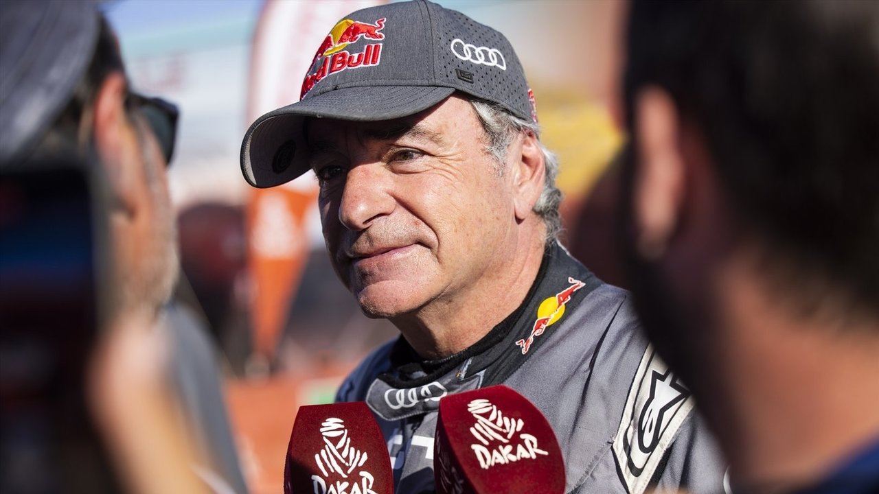 Carlos Sainz en una de las etapas del Rally Dakar de este año (EP).