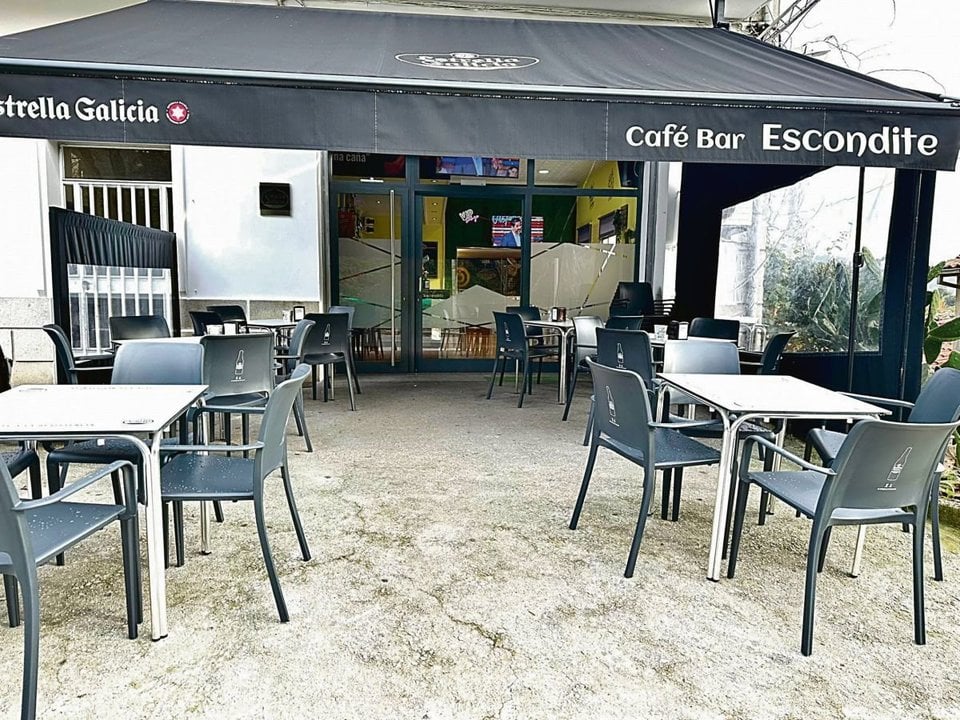 Café Bar Escondite: desayunos, pinchos y el mejor futbolín