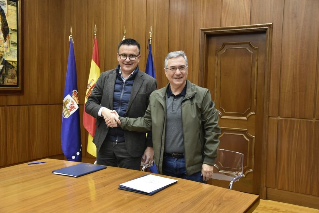 José González e Luis Menor, onte na Deputación.