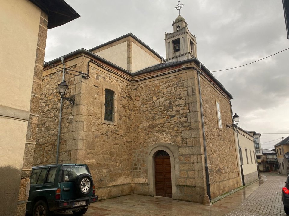 La sede ruesa de Cáritas fue ubicada en el salón parroquial de Petín (foto: R.C.)