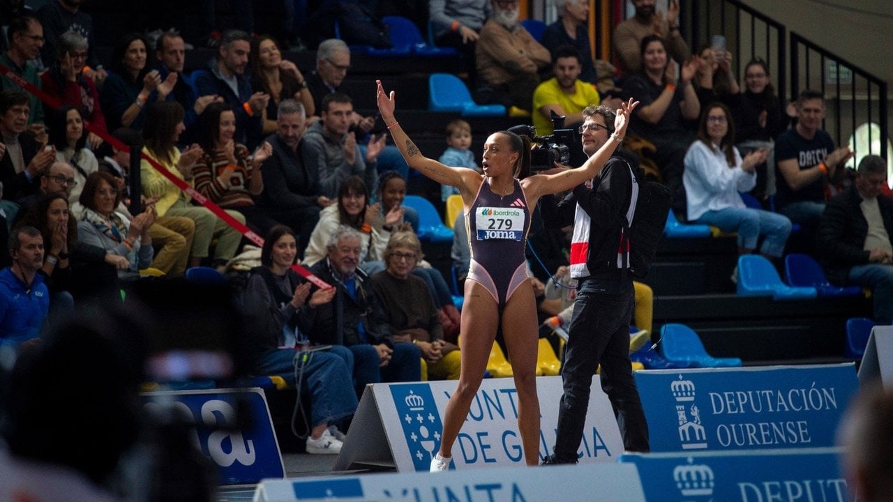 Ana Peleteiro consigue en Ourense la medalla de oro en triple salto