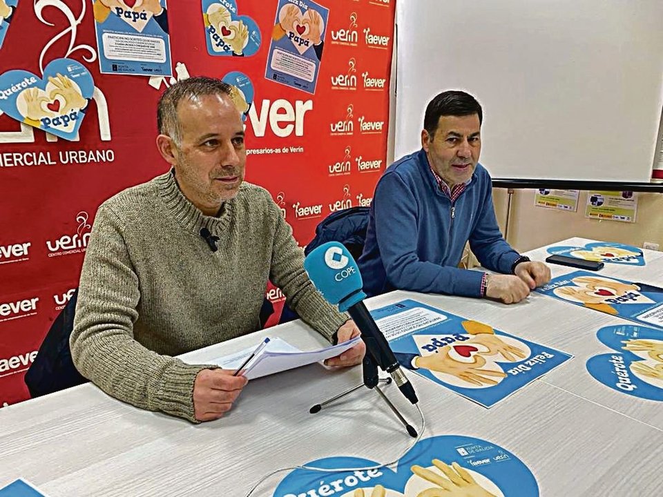 El gerente de AEVER, José Ángel Rodicio y Santos Álvarez, presidente, durante la presentación.