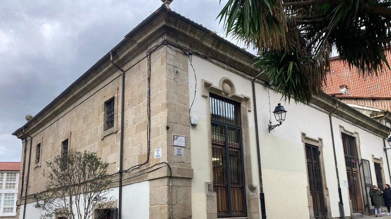 Fachada de la cárcel de La Corona, sede de Asuntos Sociais del Concello de Ourense, donde se ha producido un robo de archivos informáticos (Miguel Ángel).