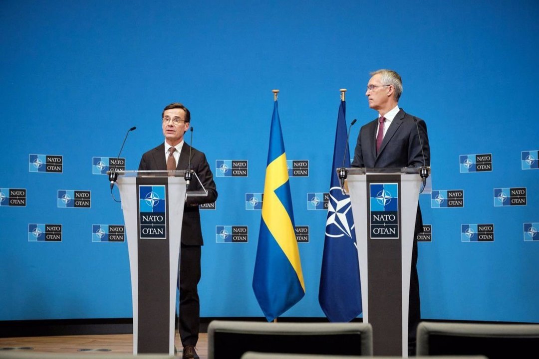 El primer ministro, Ulf Kristersson,  y el Secretario de la OTAN, Jens Stoltenberg.