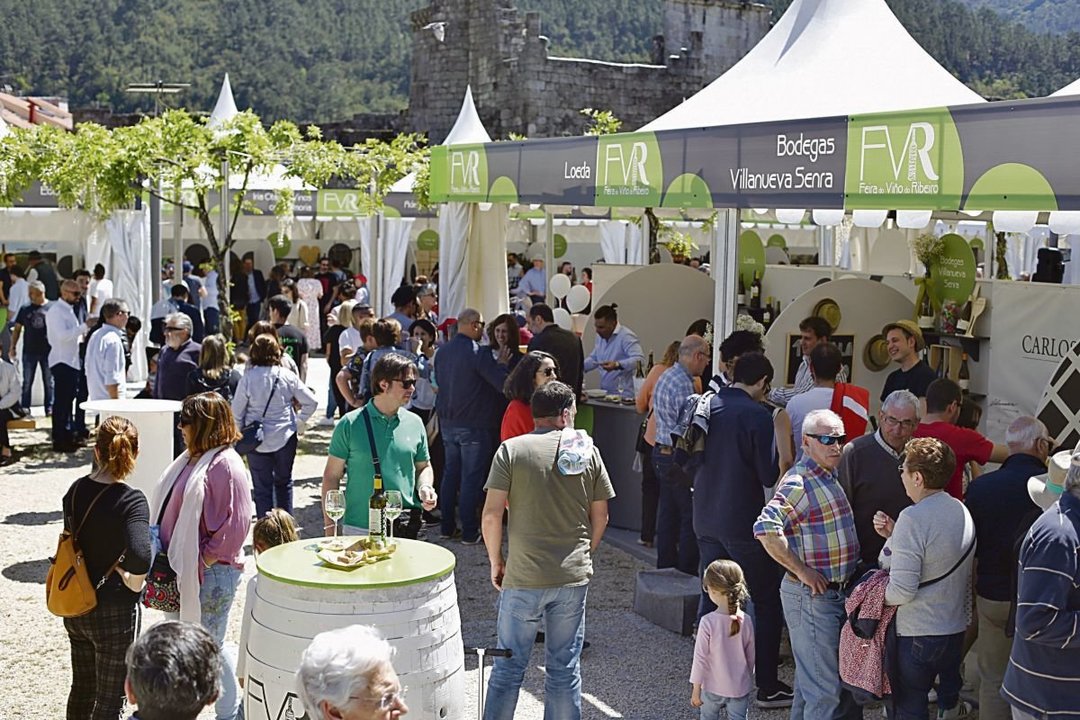 La Feira do Viño do Ribeiro reúne cada año a miles de personas.