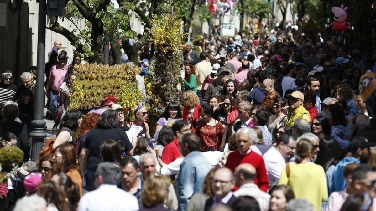 Celebración del año pasado de los maios en Ourense. (Foto: Xesús Fariñas)