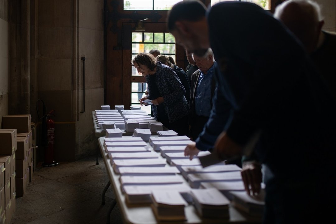 Votaciones durante las elecciones de Cataluña en 2024 (EP)