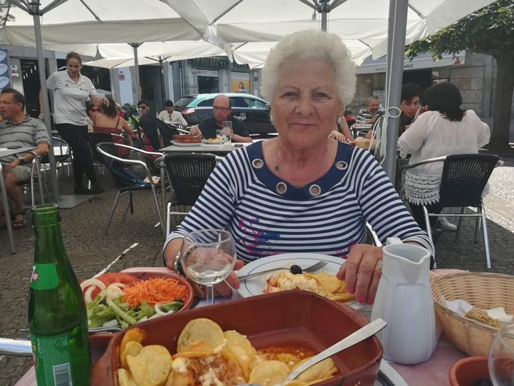 Minha nai Rosa co seu bacallau en Portugal.