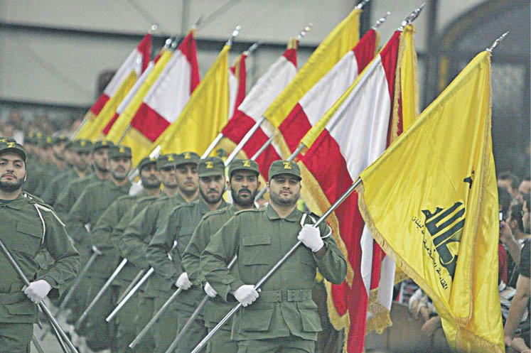 Efectivos de Hezbollah, en un desfile en Beirut.