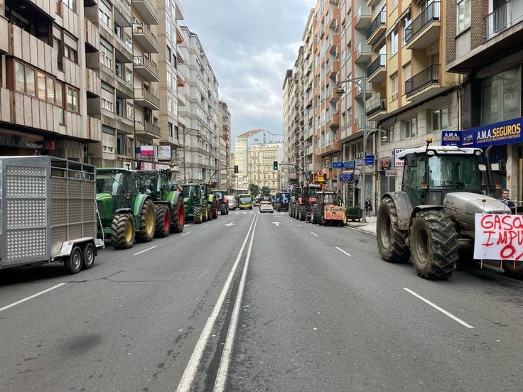 Tractorada en Juan XIII en Ourense, el día 7 de febrero de 2024.