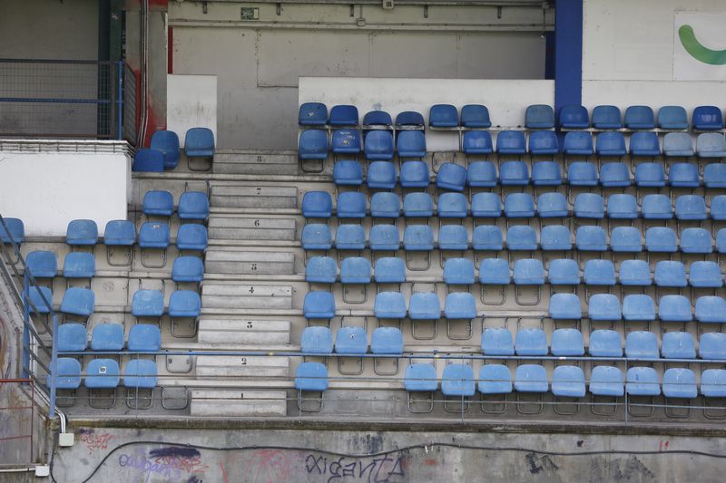 Ourense. 12/02/2020. Reportaje sobre el mal estado del campo de fútbol de O Couto.
Foto: Xesús Fariñas