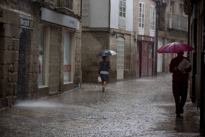 Ourense. 08/05/2020. Reportaje sobre la tormenta de agua caida en ourense. En la foto el casco vello.
Foto: Xesús Fariñas